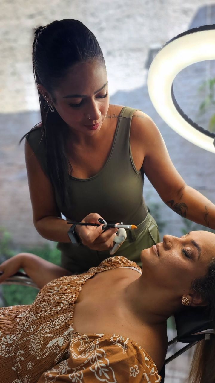 Maquiagem profissional realizada no Millano
